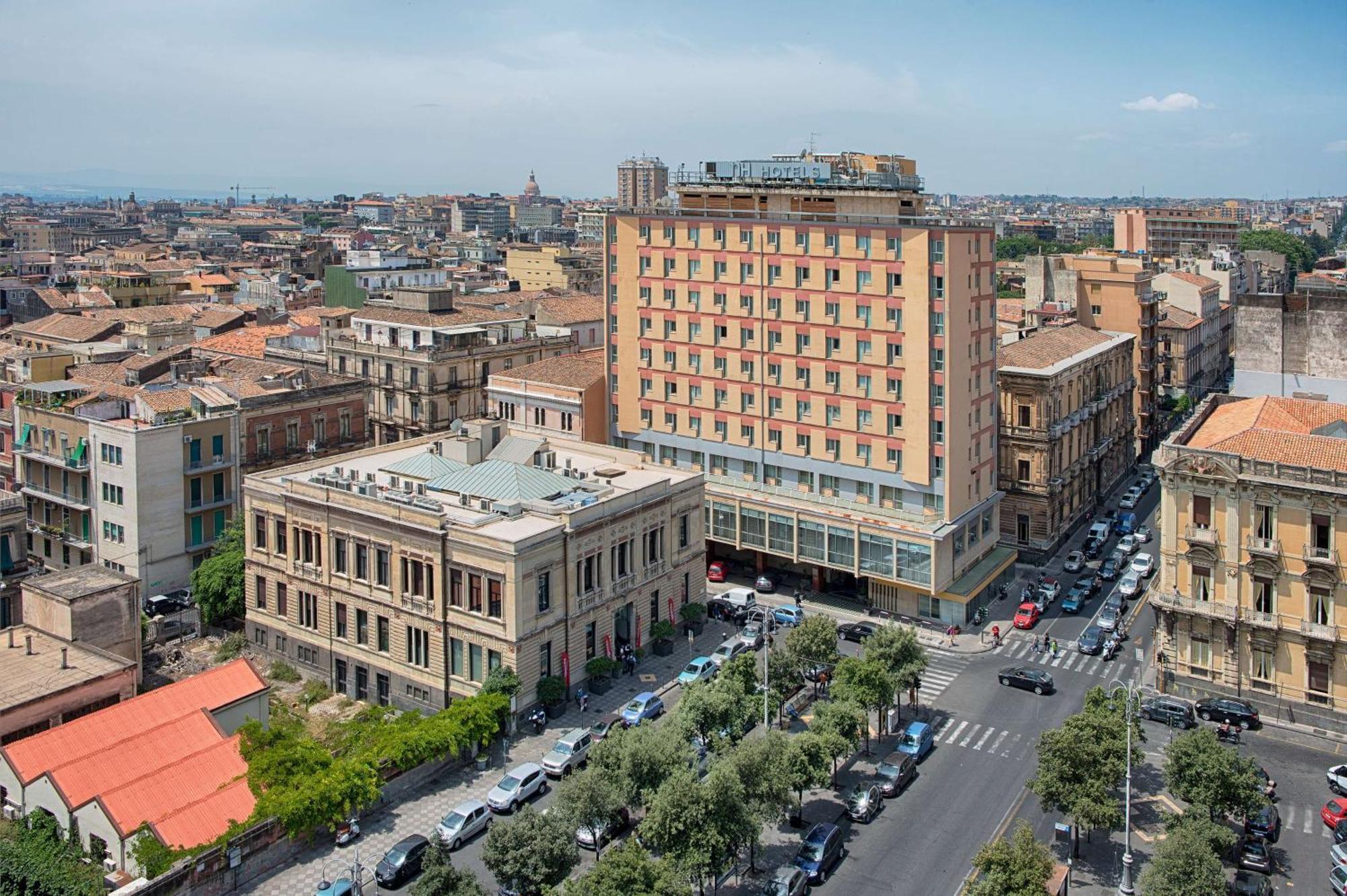 Nh Catania Centro Hotell Exteriör bild